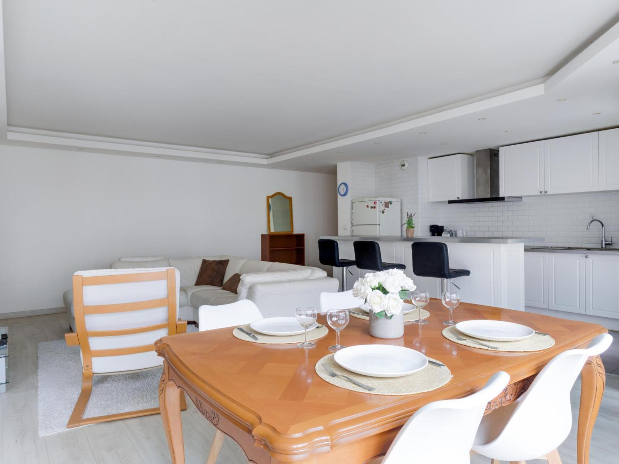 Detente Et Balcon, La Defense-paris Apartment *