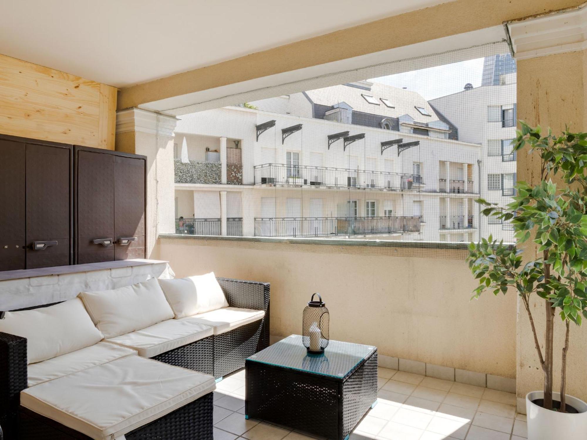 Detente Et Balcon, La Defense-paris
